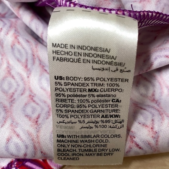 Chicos Back Zip Blouse Red Purple Pink Geometric Size 2 (L) - Picture 6 of 6